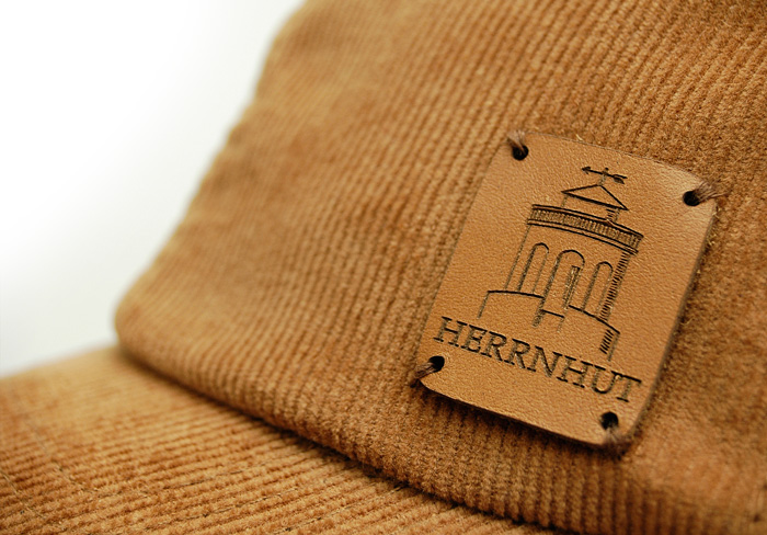 Herrnhut Collection Cap Detail mit Lederpatch