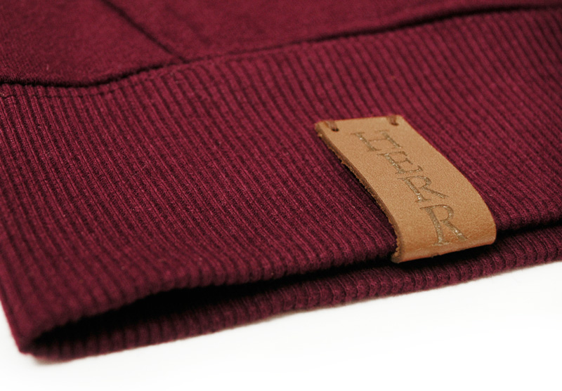 Herrnhut Collection Hoody Detail mit Lederpatch